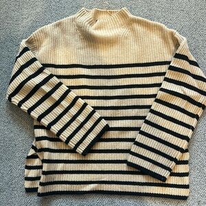 Rails “Claudia” over size mock neck sweater size small